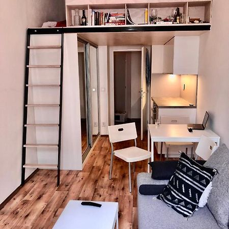 Karlin Cozy Studio Praga Exterior foto
