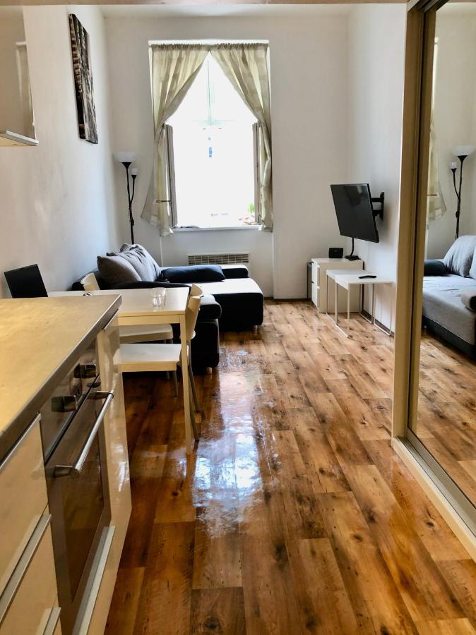 Karlin Cozy Studio Praga Exterior foto